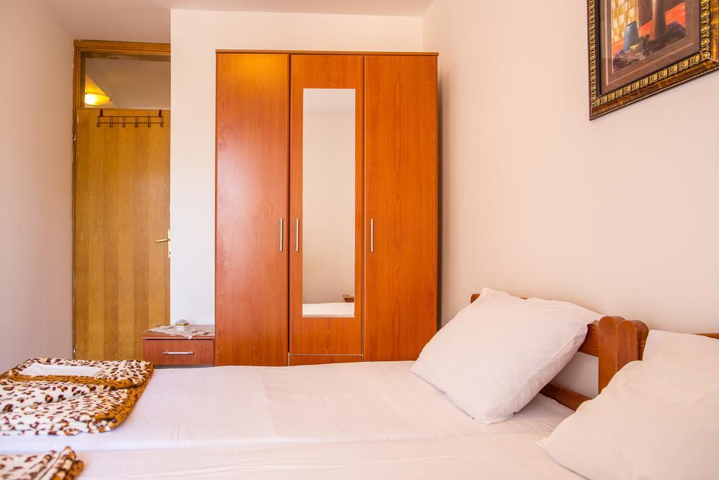 City Apartments Gosposhtina Budva Kültér fotó